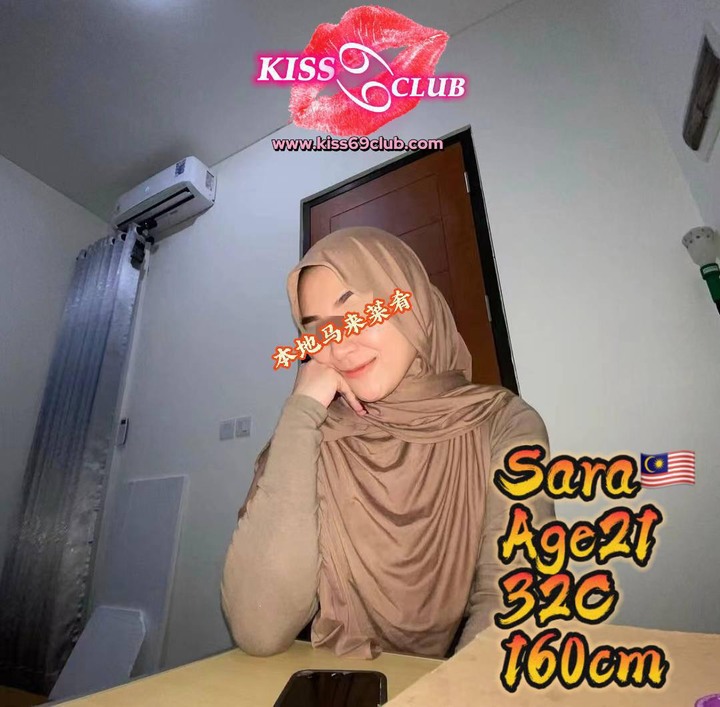 JBKiss69Club010.jpg