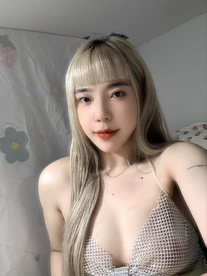 甲洞Aurora Vivian001.jpg