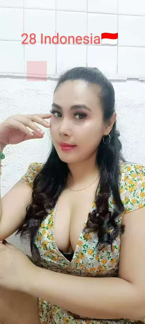 freecompress-OUG22 Thai店长002.jpg