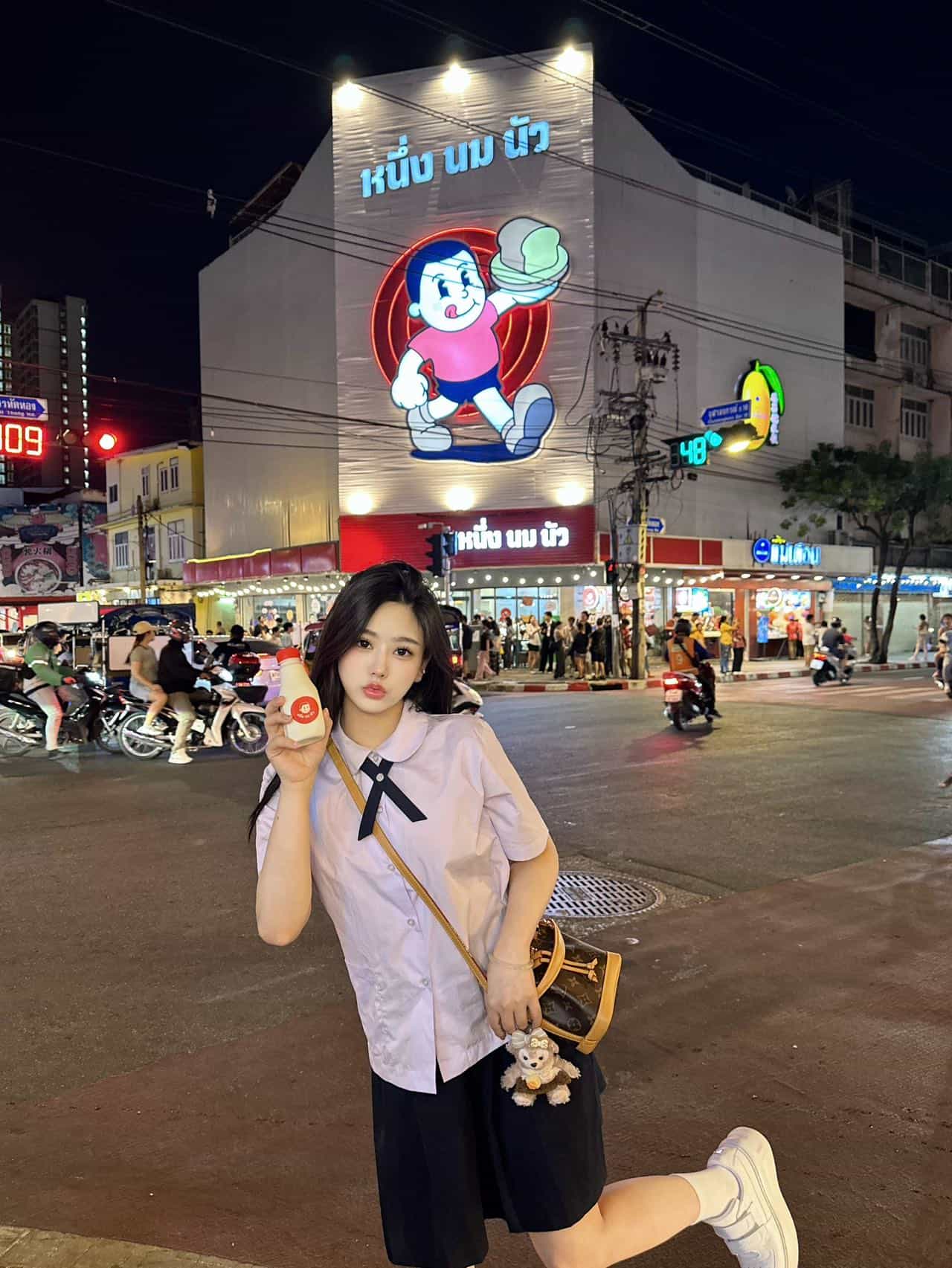 freecompress-KL Miss2 Siri007.jpg